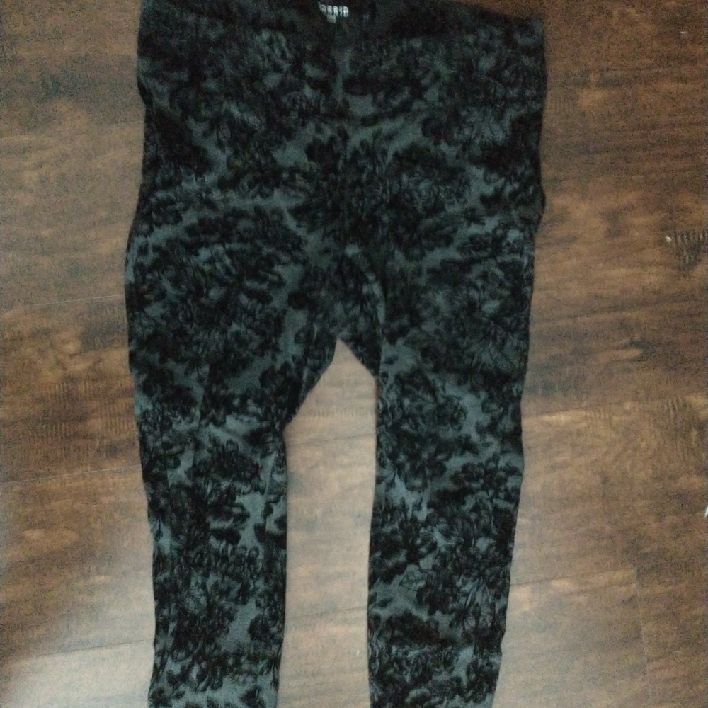 Torrid Velvet Flocked Pixie Pant - image 2